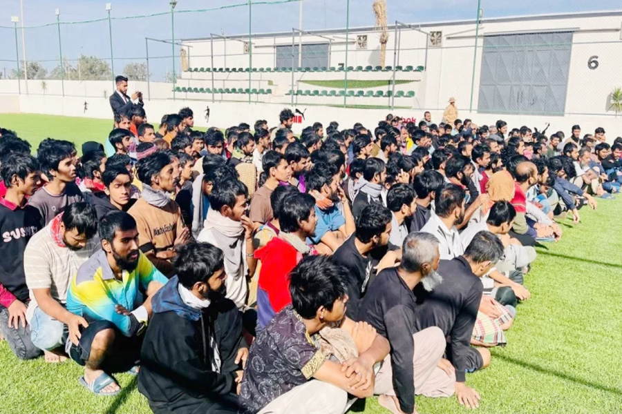 লিবিয়া থেকে দেশে ফিরছেন আরও ১৭৫ বাংলাদেশি