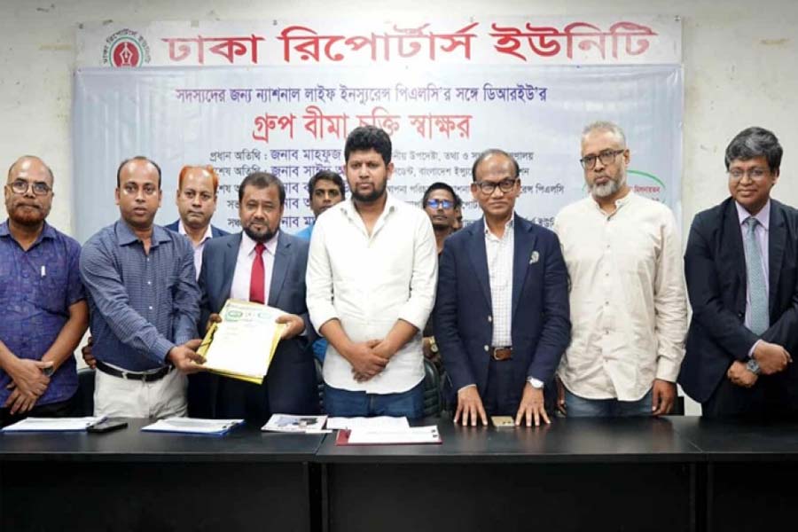 নবম ওয়েজবোর্ড বাস্তবায়নে কাজ চলছে : তথ্য উপদেষ্টা