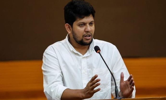 ফ্যাসিবাদবিরোধীরা ফ্যাসিবাদী হচ্ছে: মাহফুজ আলম