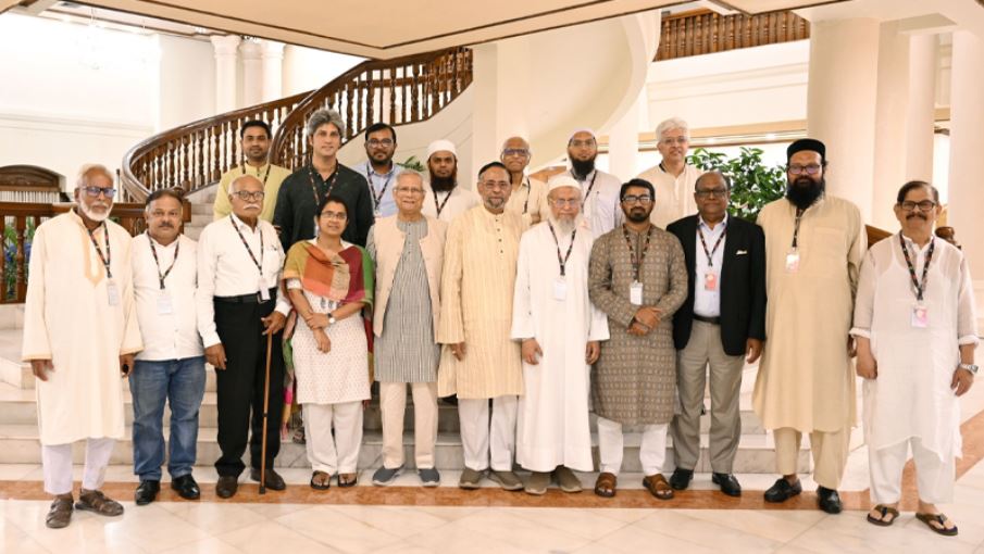 ৭ দলের সঙ্গে বৈঠকে প্রধান উপদেষ্টা