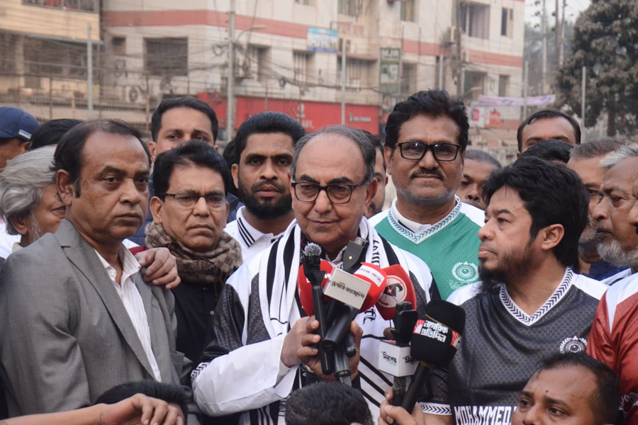 পর্যাপ্ত খেলার মাঠের অভাবে তরুন সমাজ বিপদগামী হচ্ছে