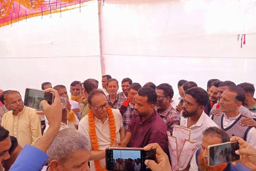 ২৫ বছরের অপেক্ষার অবসান, এমপি হলেন স্বপন ফকির