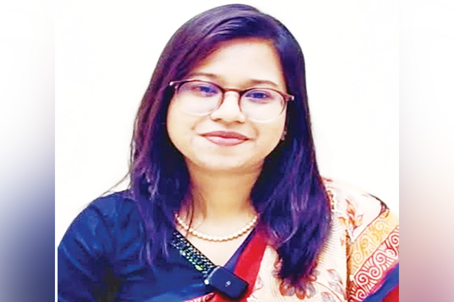 সরকারি চাকরিতে থেকেও এনসিপির যুগ্ম আহ্বায়ক ছিলেন