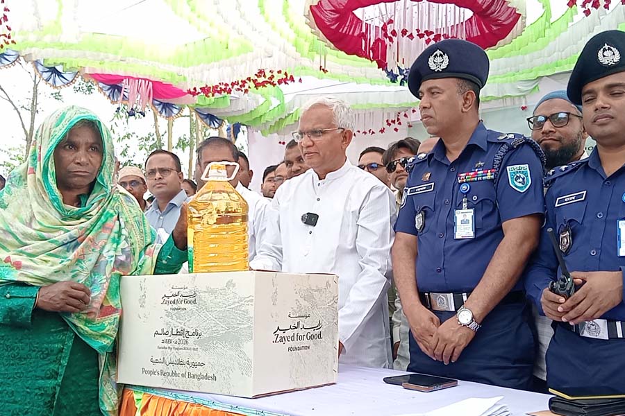 ‘জায়েদ ফর গুড ফাউন্ডেশন’র খাদ্য সামগ্রী বিতরণ করলেন সমাজকল্যাণমন্ত্রী