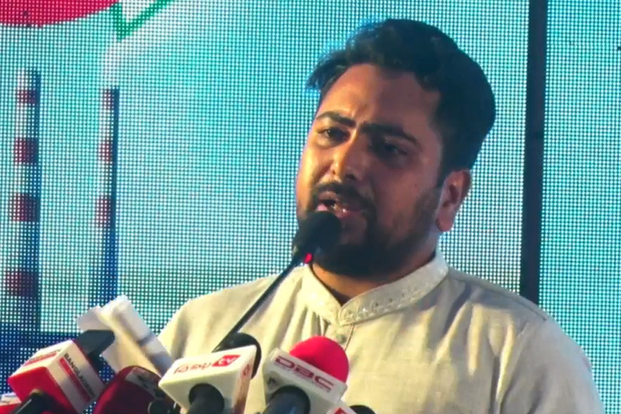 এক কার্ডেই সব সুযোগ-সুবিধা নিয়ে আসব: নাহিদ ইসলাম