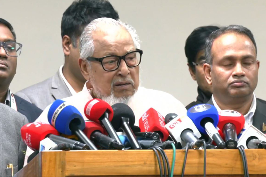 টকশোতে নীতিকথা বলা ব্যক্তিরাই ভোটারদের টাকা দিচ্ছেন