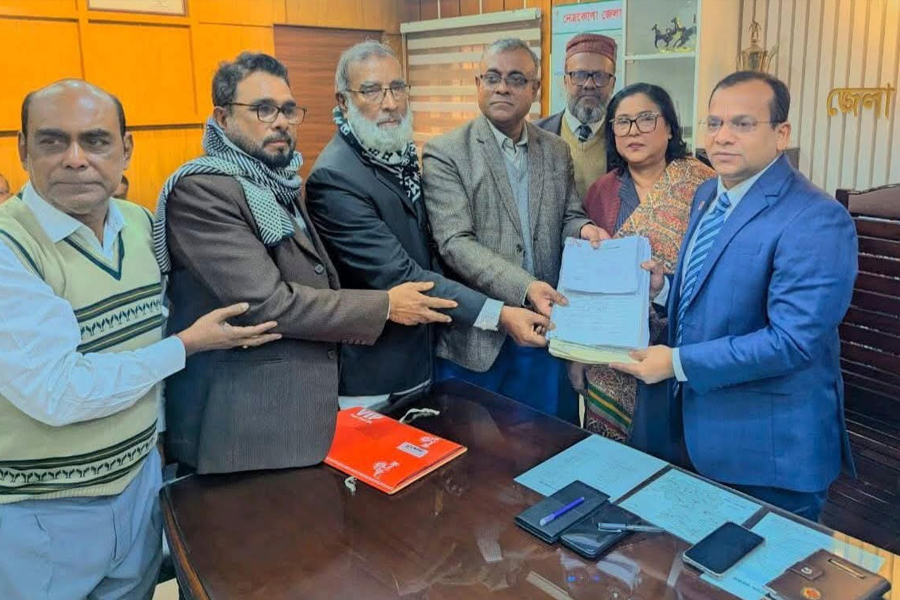 বিএনপি প্রার্থী ডাঃ আনোয়ারুল হক এর মনোনয়নপত্র দাখিল