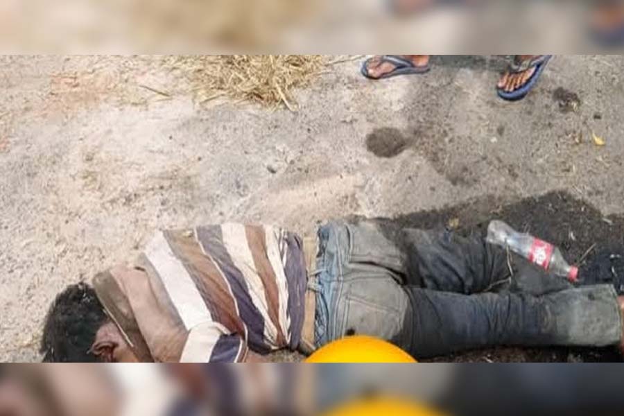 নড়াগাতীতে সড়ক দুর্ঘটনায় ১ জন নিহত