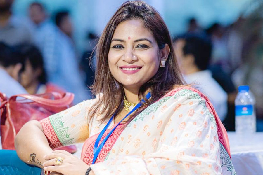 জামায়াত আমিরকে উদ্দেশ্য করে নীলার তীব্র বার্তা