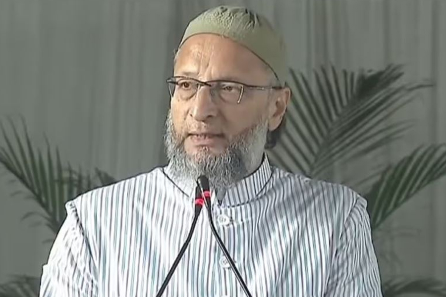 হিজাব পরা নারীই একদিন ভারতের প্রধানমন্ত্রী হবেন: ওয়াইসি