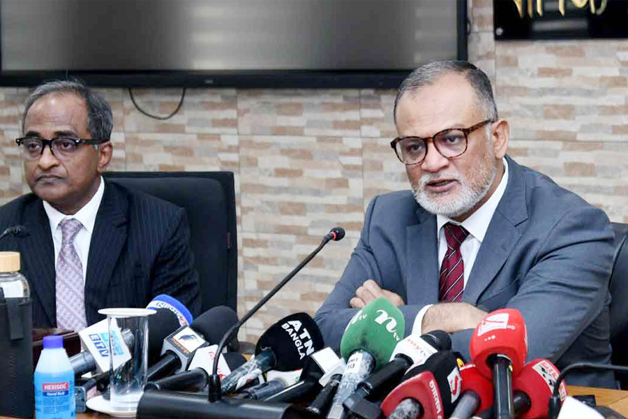 পেঁয়াজের দাম না কমলে আমদানির সিদ্ধান্ত: বাণিজ্য উপদেষ্টা