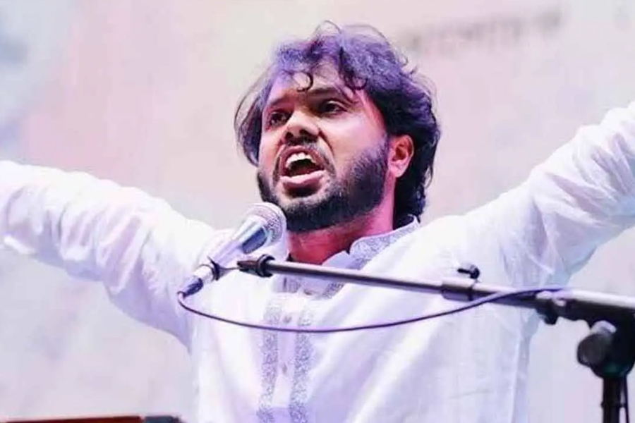 ওসমান হাদিকে নিয়ে সিঙ্গাপুরের পথে এয়ার অ্যাম্বুলেন্স