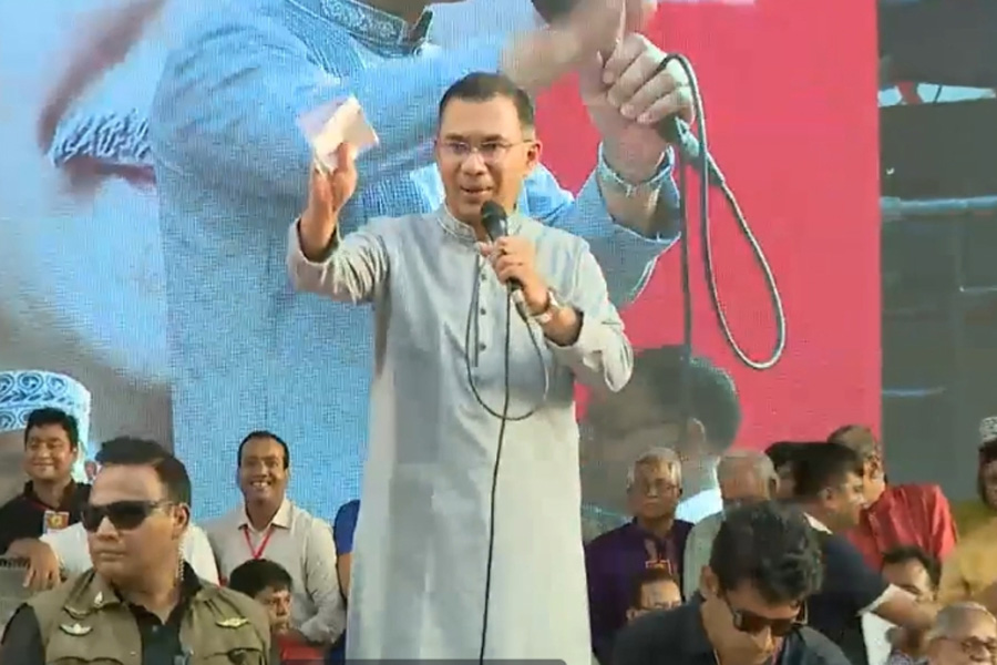 শ্রমিকের খাতায় নিজের নাম লেখান : তারেক রহমান