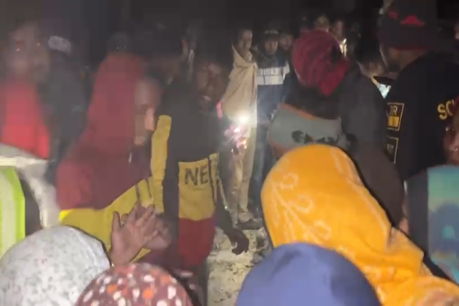 যুবককে ছুরিকাঘাতে হত্যার অভিযোগ