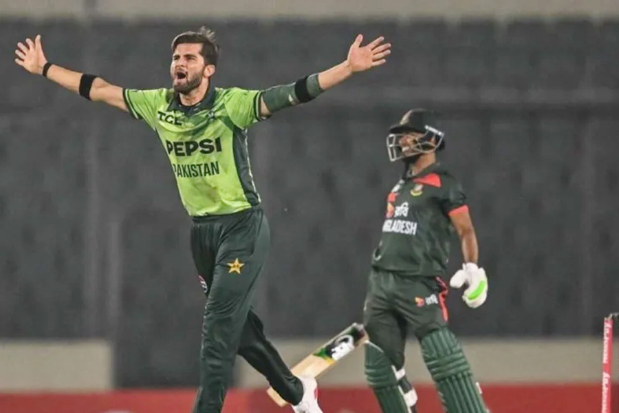 বাংলাদেশকে বড় ব্যবধানে হারিয়ে সিরিজে সমতা ফেরাল পাকিস্তান