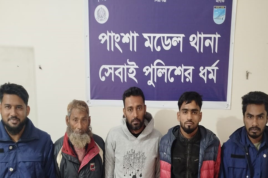 পাংশায় পুলিশের বিশেষ অভিযানে ৩ জন গ্রেপ্তার