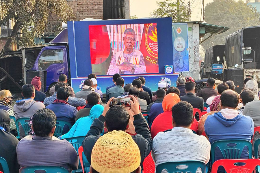 ভ্রাম্যমাণ প্রদর্শনীতে পাংশায় নির্বাচন ও গণভোটের বার্তা