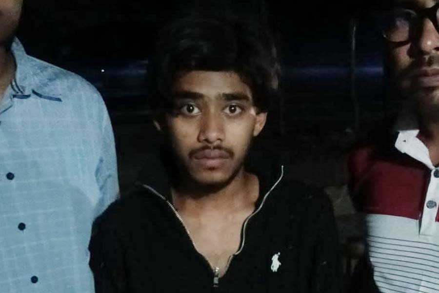 স্বরাষ্ট্রমন্ত্রীর নির্দেশে অপহৃত পারভেজকে উদ্ধার করল চকরিয়া থানা পুলিশ