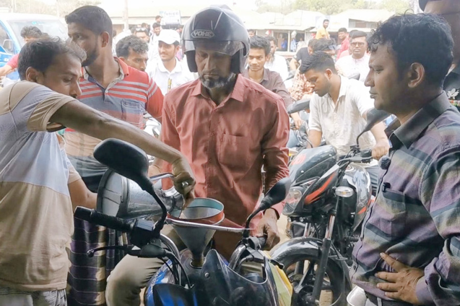 গোয়ালঘরে দেড় হাজার লিটার পেট্রল-অকটেন