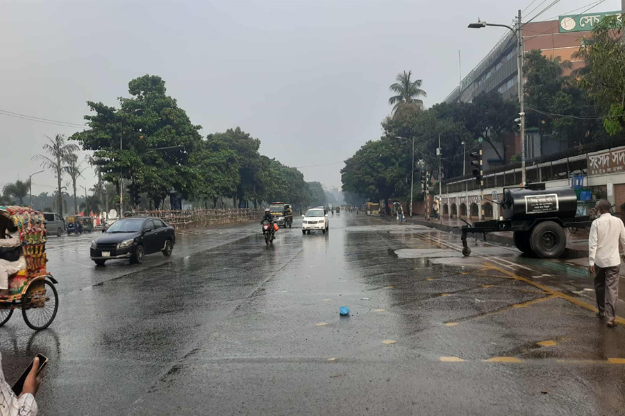 লাঠিচার্জের পর সংসদ ভবন এলাকা পুলিশের নিয়ন্ত্রণে