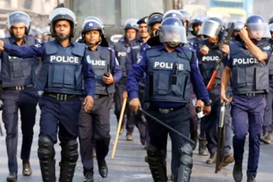 নির্বাচনে দায়িত্ব পালনে পুলিশের বিশেষ প্রশিক্ষণ শুরু