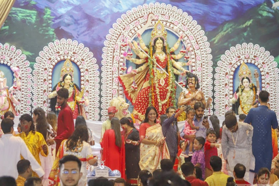 শারদীয় দুর্গাপূজা শুরু কাল, প্রস্তুত ৩৩ হাজার মণ্ডপ