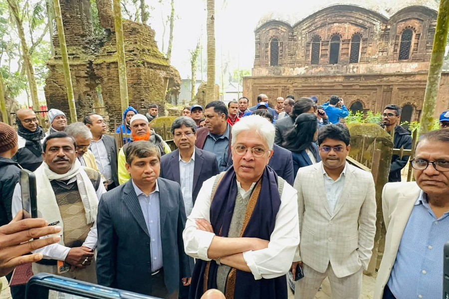 প্রত্নতাত্ত্বিক নিদর্শনগুলো সংরক্ষণের নির্দেশ উপদেষ্টা আদিলুরের