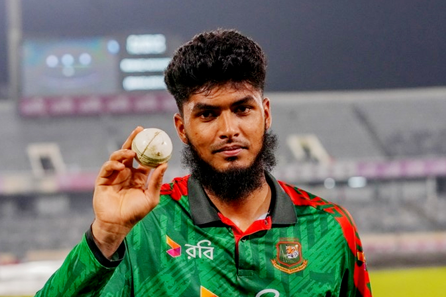 কাড়াকাড়ির পর রাওয়ালপিন্ডিতে রিশাদ হোসেন