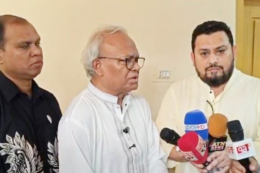 খালেদা জিয়ার জন্য নিজ নিজ অবস্থান থেকে দোয়া করুন