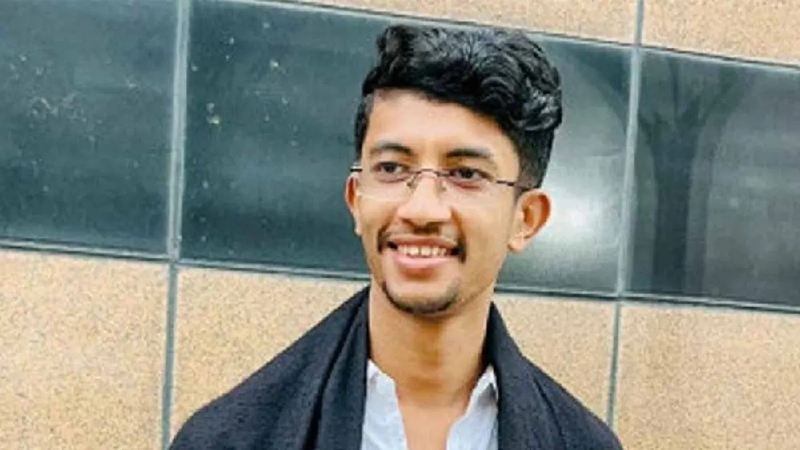 রিয়াদের বাড্ডার বাসা থেকে প্রায় তিন লাখ টাকা উদ্ধার