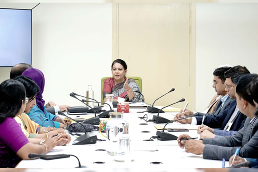 বিটিভিকে ১৮ কোটি মানুষের চ্যানেল করতে হবে