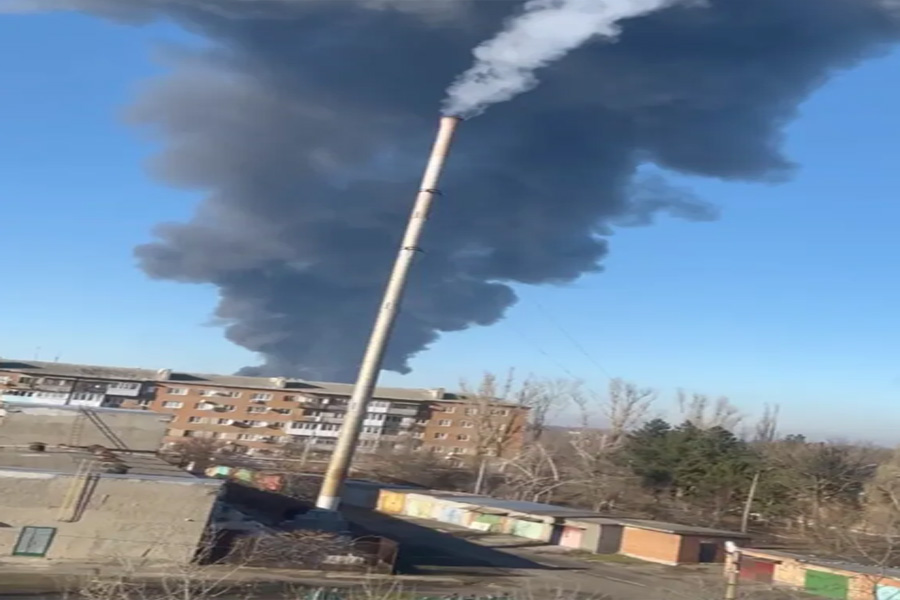 রাশিয়ার তেল শোধনাগারে স্টর্ম শ্যাডো ক্ষেপণাস্ত্রের আঘাত