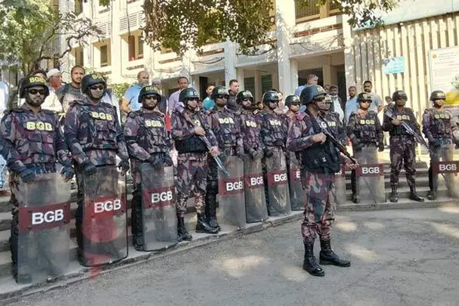 হাসিনা-জয়-পুতুলের মামলার রায় ঘিরে আদালতে নিরাপত্তা জোরদার