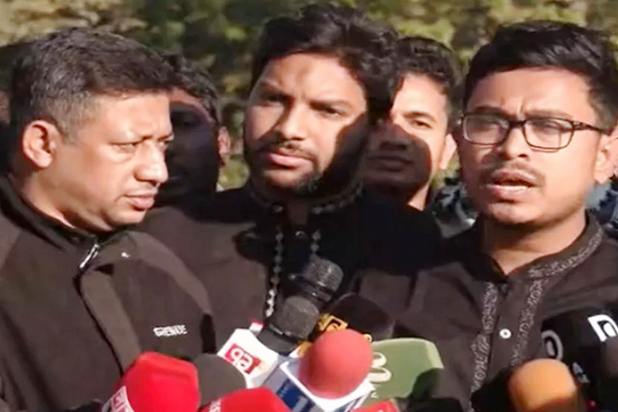 দিল্লির দাসত্ব ছাড়তে হবে: সাদিক কায়েম