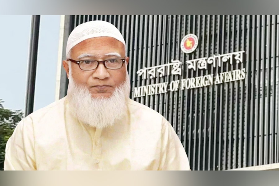 শফিকুর রহমানের উপদেষ্টাকে পররাষ্ট্র মন্ত্রণালয়ে পদায়নের প্রস্তাব