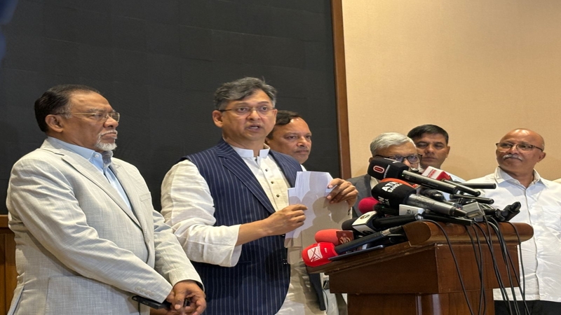নিরপেক্ষ নির্বাচনের জন্য তত্ত্বাবধায়ক বিধান রাখা উচিত