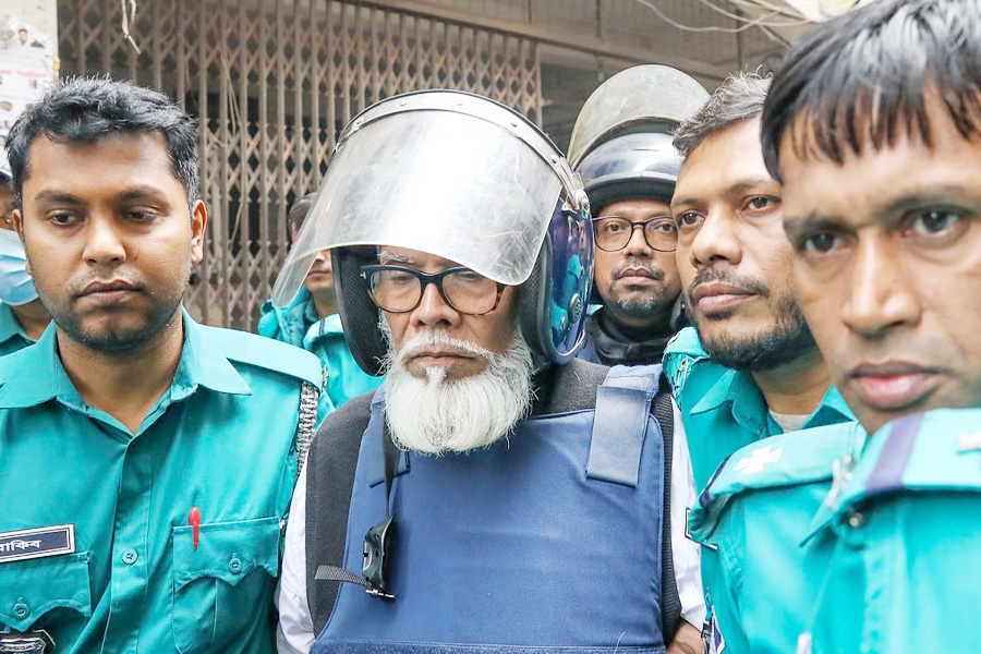 দুর্নীতির ৪ মামলায় গ্রেপ্তার সালমান এফ রহমান