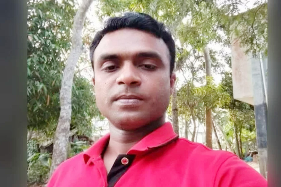 সাতক্ষীরায় যুবদল নেতাকে গলা কেটে হত্যা