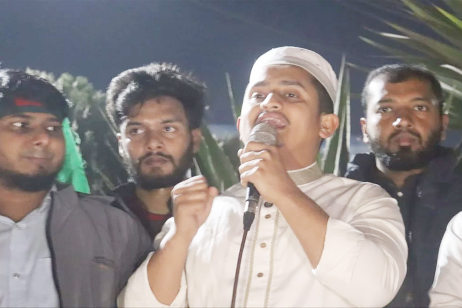 ভারতীয় আধিপত্যবাদ বিরোধীদের ভয় দেখাতেই হাদিকে গুলি: সারজিস