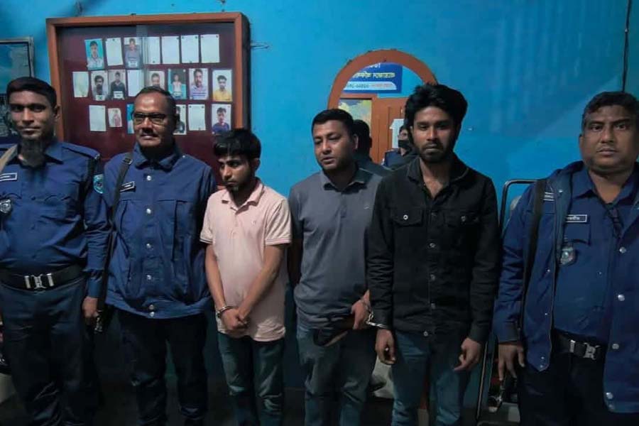 চাঁদাবাজির অভিযোগে বিএনপি নেতাসহ গ্রেপ্তার ৩ জন কারাগারে