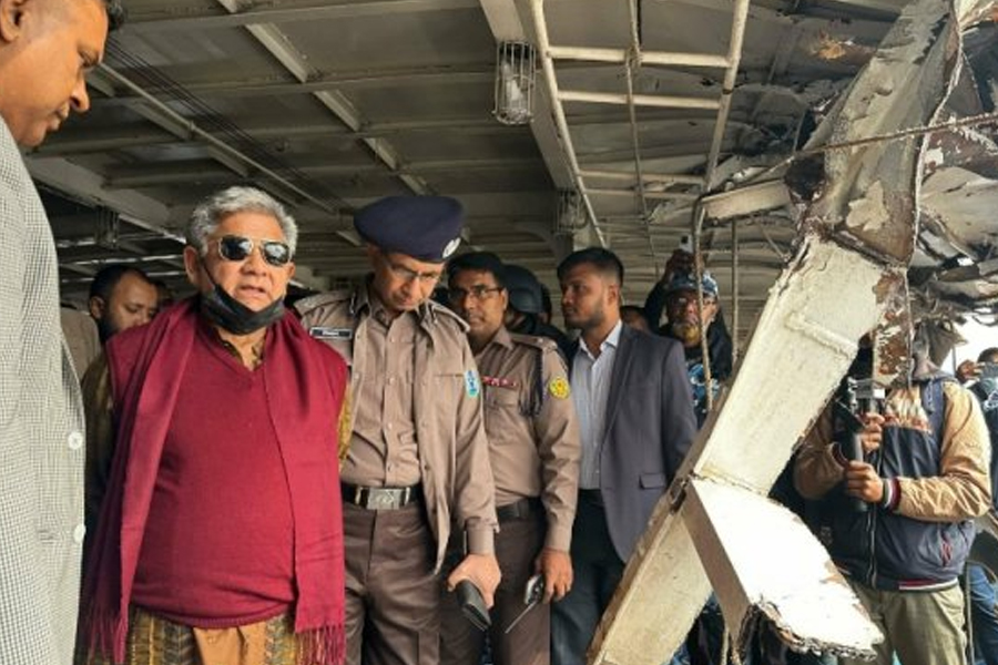 আর্থিক সহায়তা ও তদন্ত কমিটি গঠন : নৌপরিবহন উপদেষ্টা