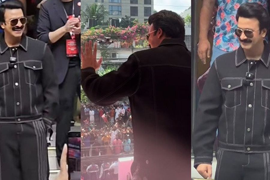 গোঁফে নতুন লুকে শাকিব খান