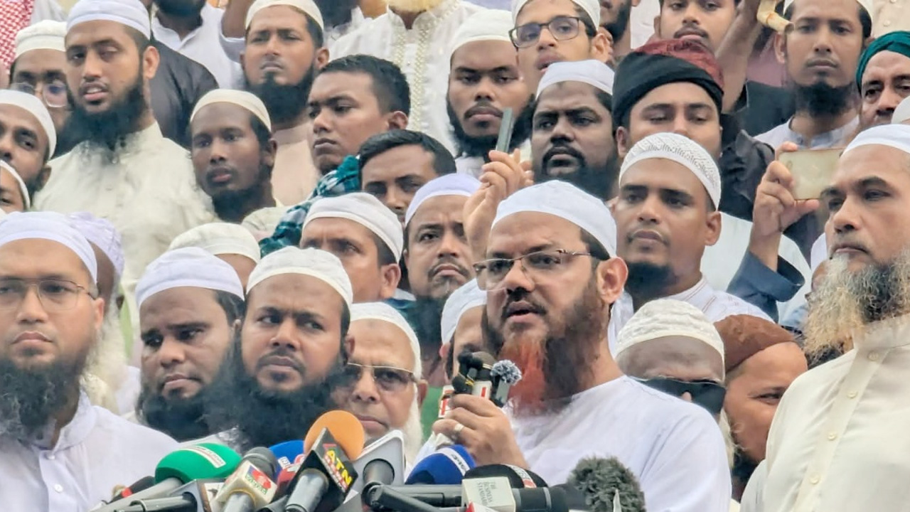 পিআর নির্বাচনে গড়িমসি হলে আন্দোলন হবে: শায়েখে চরমোনাই