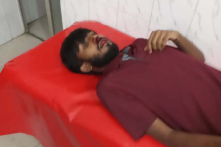 সারিয়াকান্দিতে পূর্ব শত্রুতার জেরে শিক্ষার্থীকে কোপানোর অভিযোগ