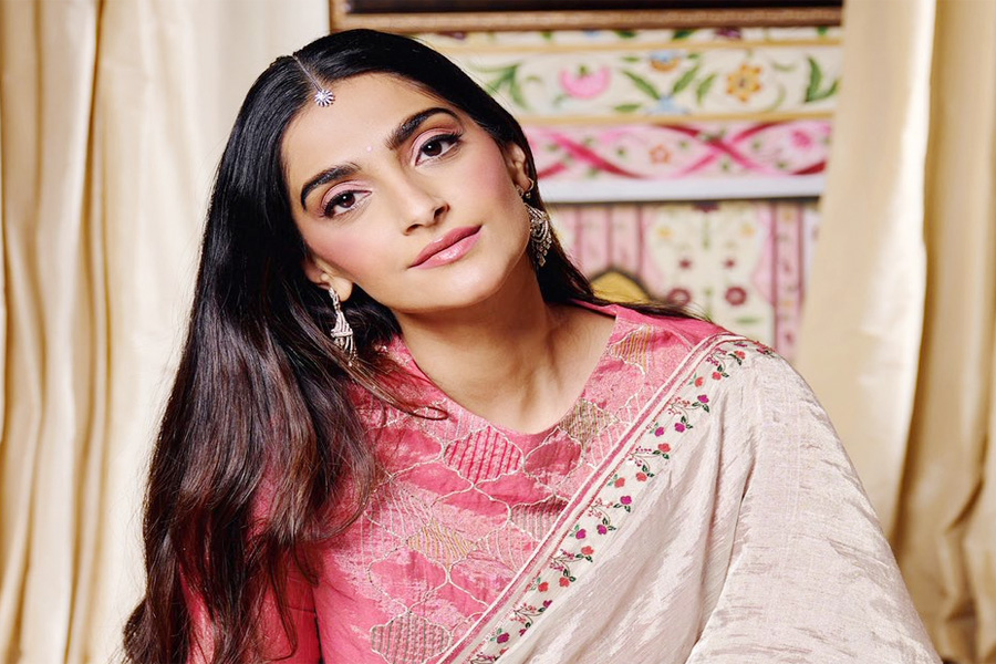 সোনম কাপুর দ্বিতীয়বার মা হতে যাচ্ছেন