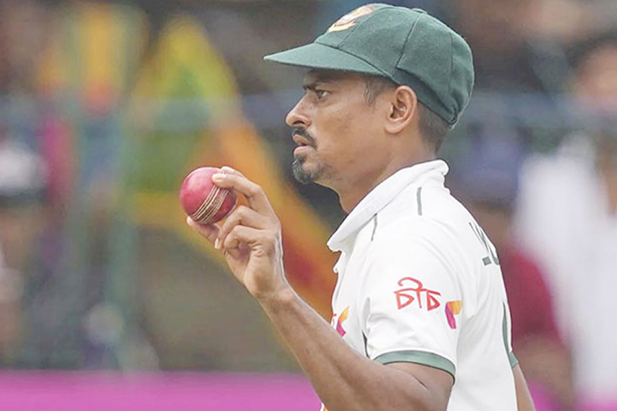 সাকিবের ‘সিংহাসনে’ বসলেন টাইগার স্পিনার