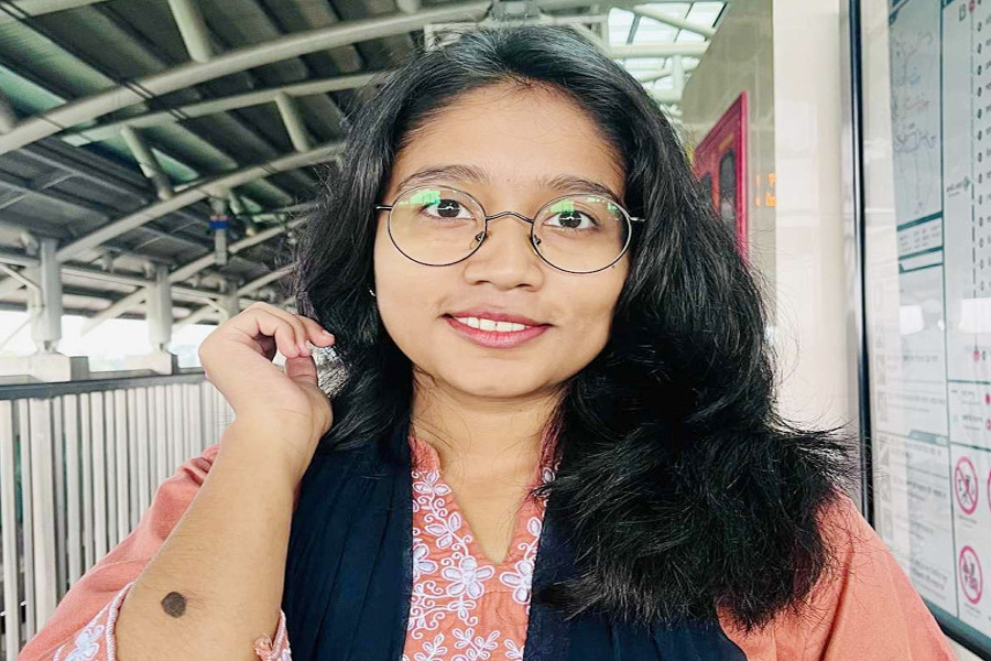 শিবির ব্যক্তিগত জীবনাচরণে নগ্ন হস্তক্ষেপ করে