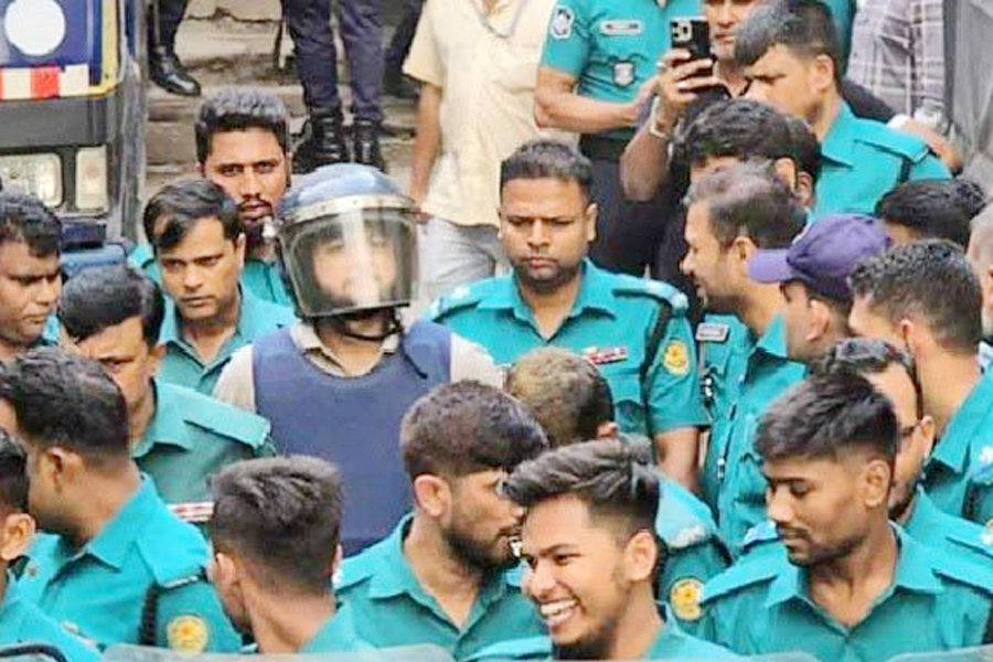 জামিন নামঞ্জুর, রিমান্ড শেষে কারাগারে তৌহিদ আফ্রিদি