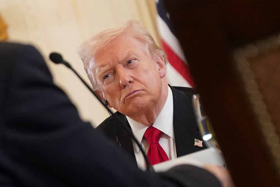 ইরান জানতে চেয়েছে নিষেধাজ্ঞা তুলে নেওয়া সম্ভব কি না: ট্রাম্প