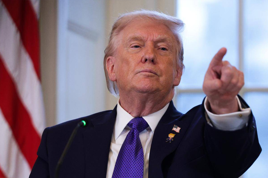 জুনের মধ্যে গ্রিনল্যান্ড বিক্রি করতে হবে